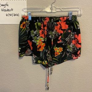 Bodiwave dolphin shorts size small